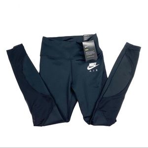 NWT Nike leggings